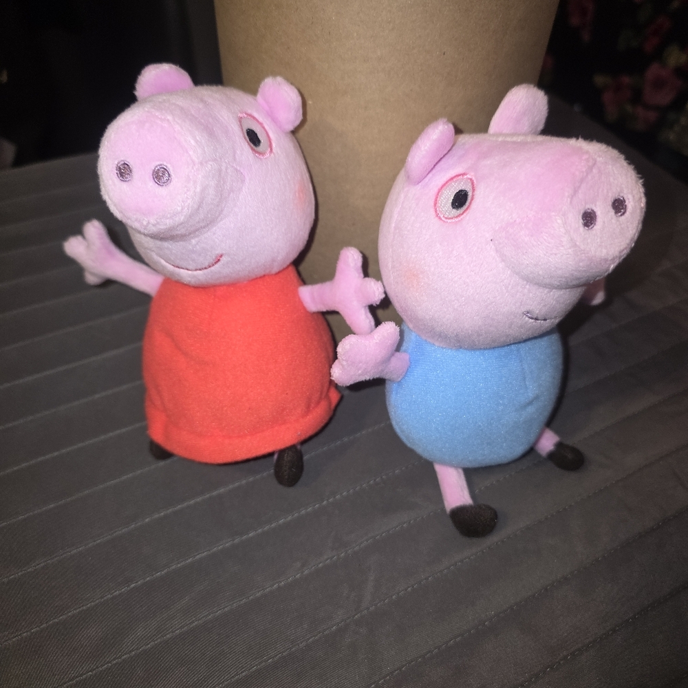 Peppa Pig And Friends‎ Lot Of 4 GUC Plushies 2= 11in 2 =7in Like New - Picture 10 of 13